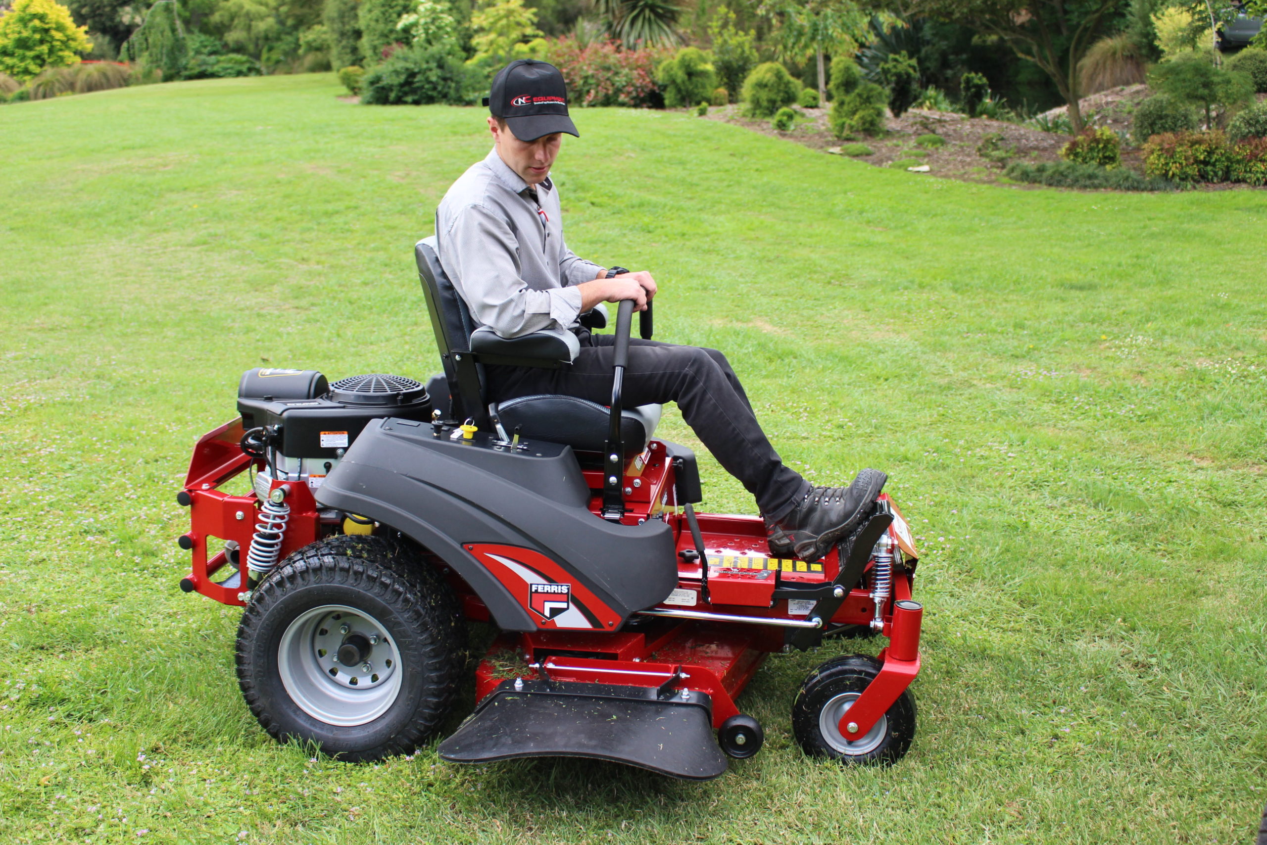 400S 23HP Zero Turn Mowers NZ NC Equipment
