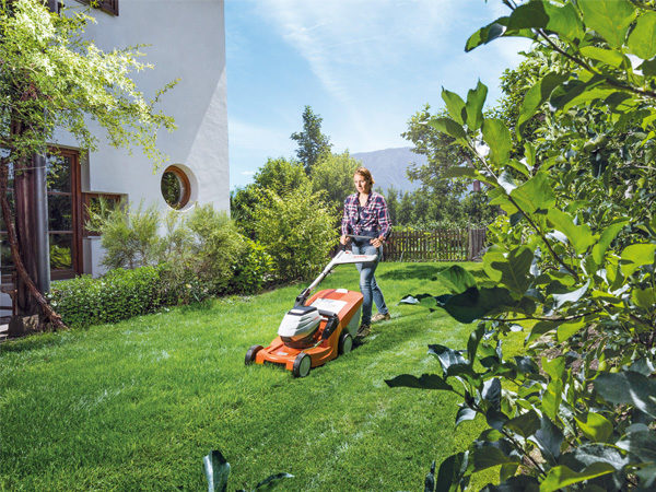 COMPACT Cordless Lawnmowers