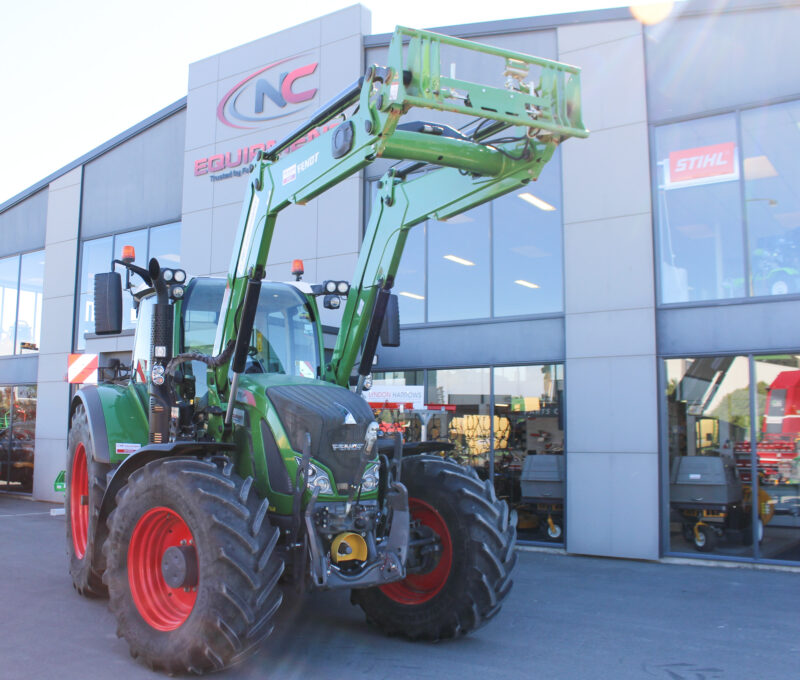 Fendt 718 Vario Tractor Inc 765 Frontend Loader
