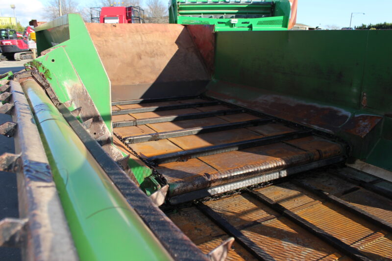 Hustler Super Comby Feedout Wagon c/w scales - Image 7