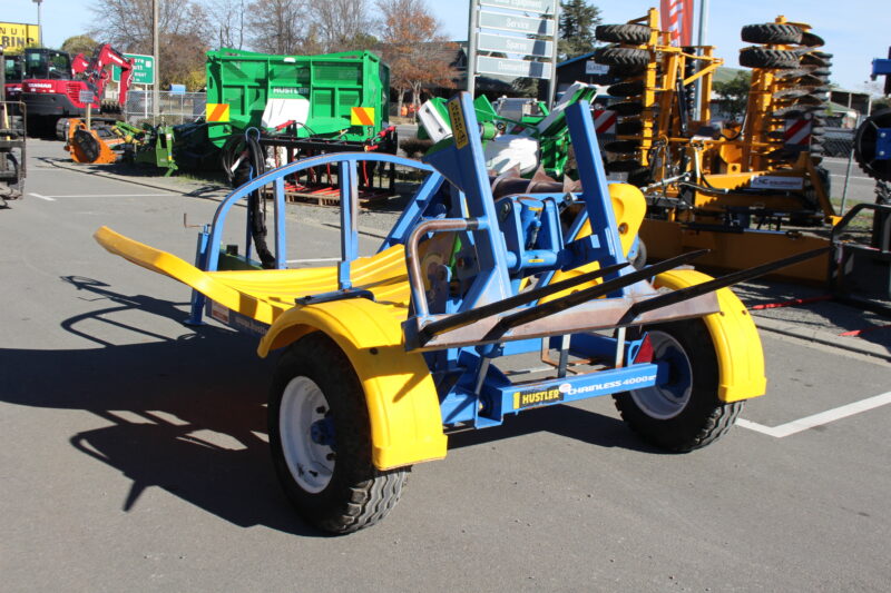 Hustler Chainless CH4000 Trailing Bale Feeder - Image 3