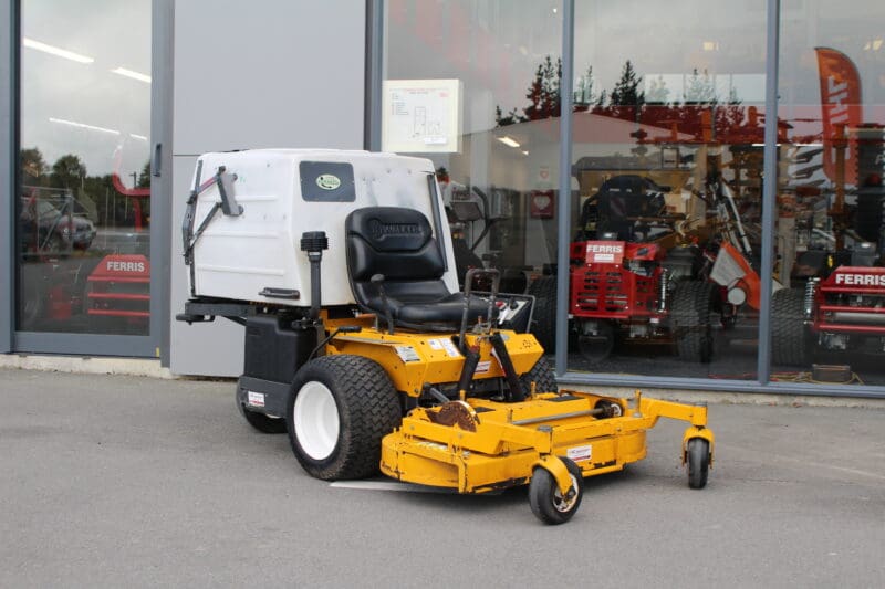 Walker MT23 GHS Tractor Unit 23hp 42" Deck