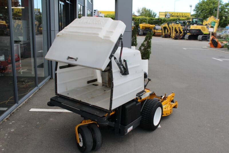 Walker MT23 GHS Tractor Unit 23hp 42" Deck - Image 5
