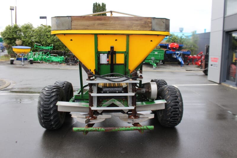 Sam 6 Tonne Trailing Fert Spreader - Image 5