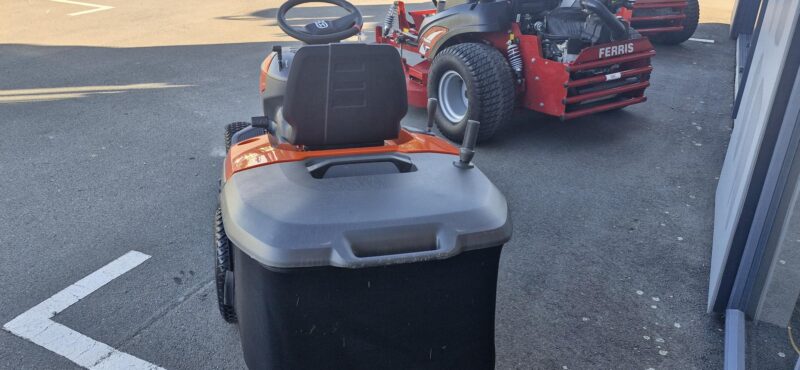Husqvarna 2023 TC114 Ride on Mower - Image 4
