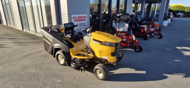 Cub Cadet 1023 XT2 Ride on Mower with Catcher
