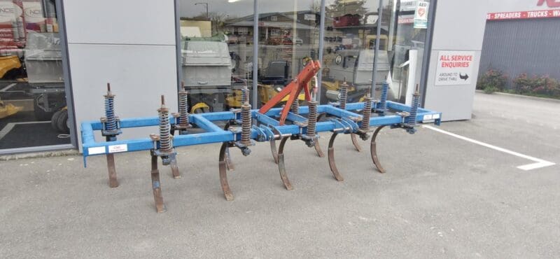 Berends Chisel Plough 11 tine 3ptl