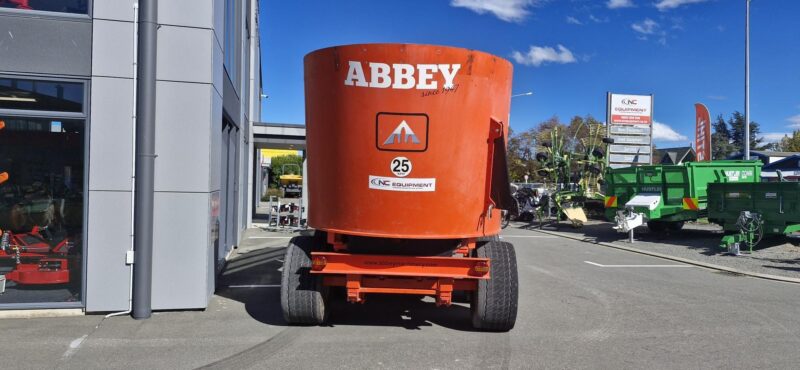 Abbey VF1500T 15m3 Twin Auger Tandem Mixer Wagon - Image 3