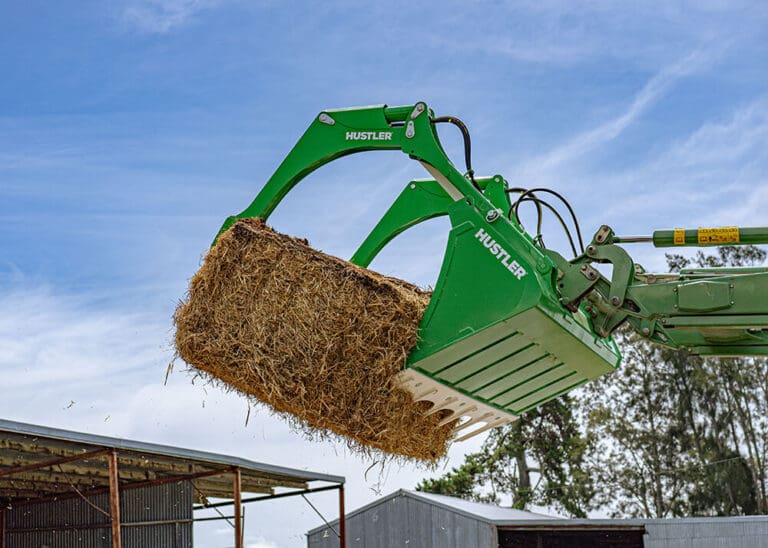 GrappleMax_RoundBales_Edited_12_web