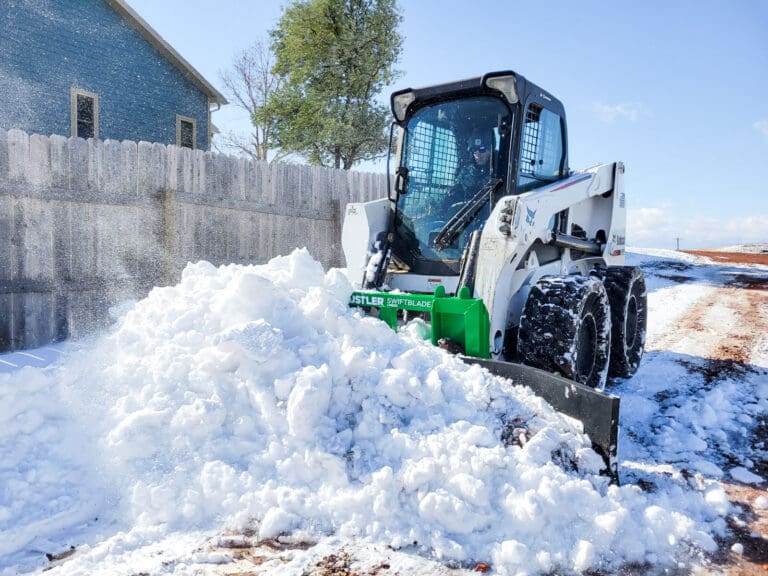 SwiftBlade_Working_in_snow